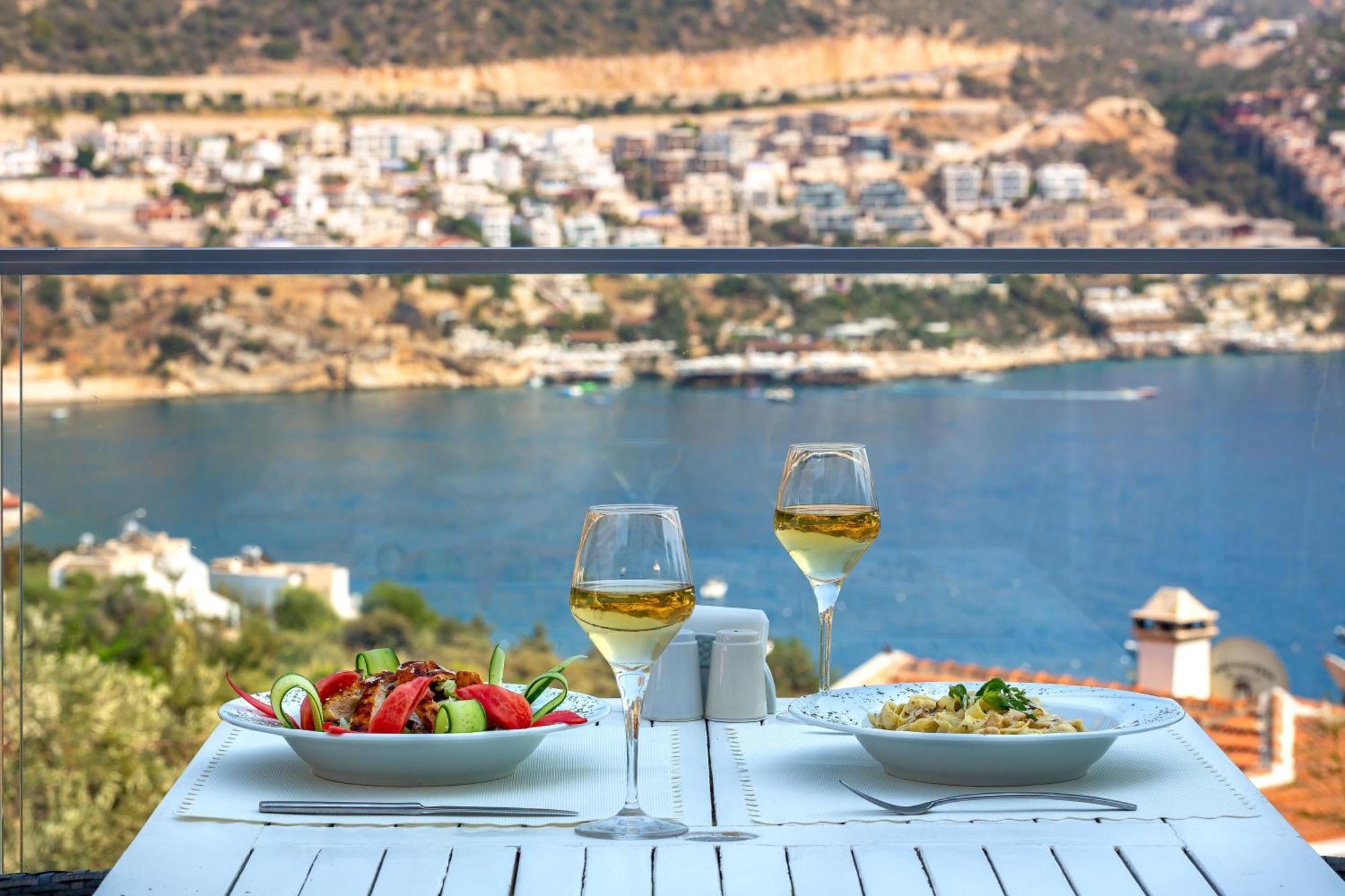 Rhapsody Hotel & Spa Kalkan (Adults Only) Buitenkant foto